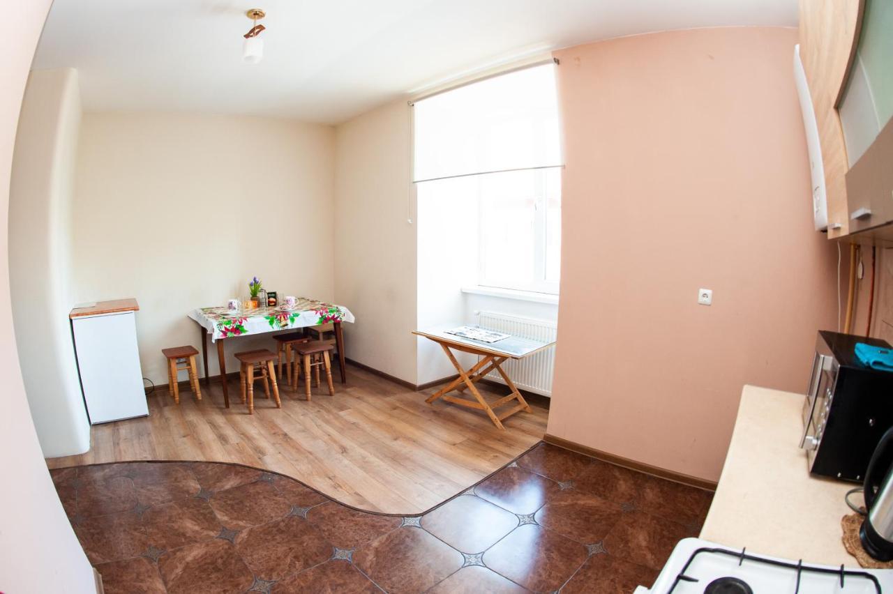 В Самому Центрі Міста, 3 Хв Ходьби До Жд Вокзалу Ternopil Extérieur photo